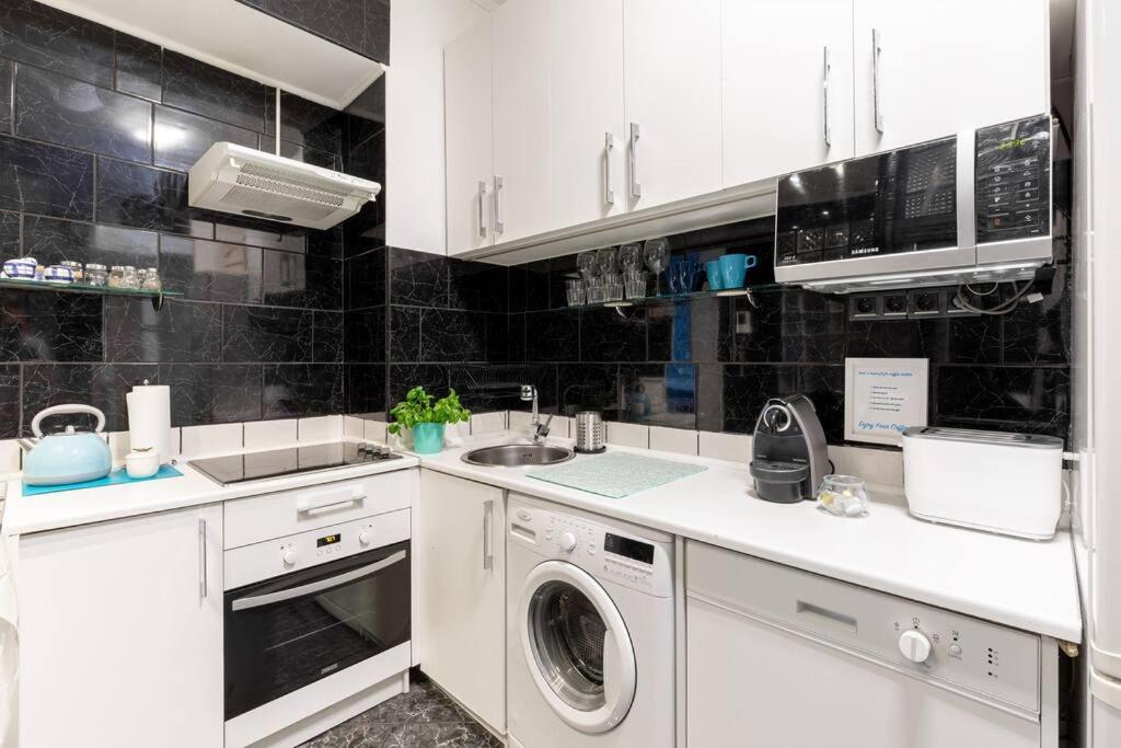 Stylish Central Budapest Apartment Bagian luar foto
